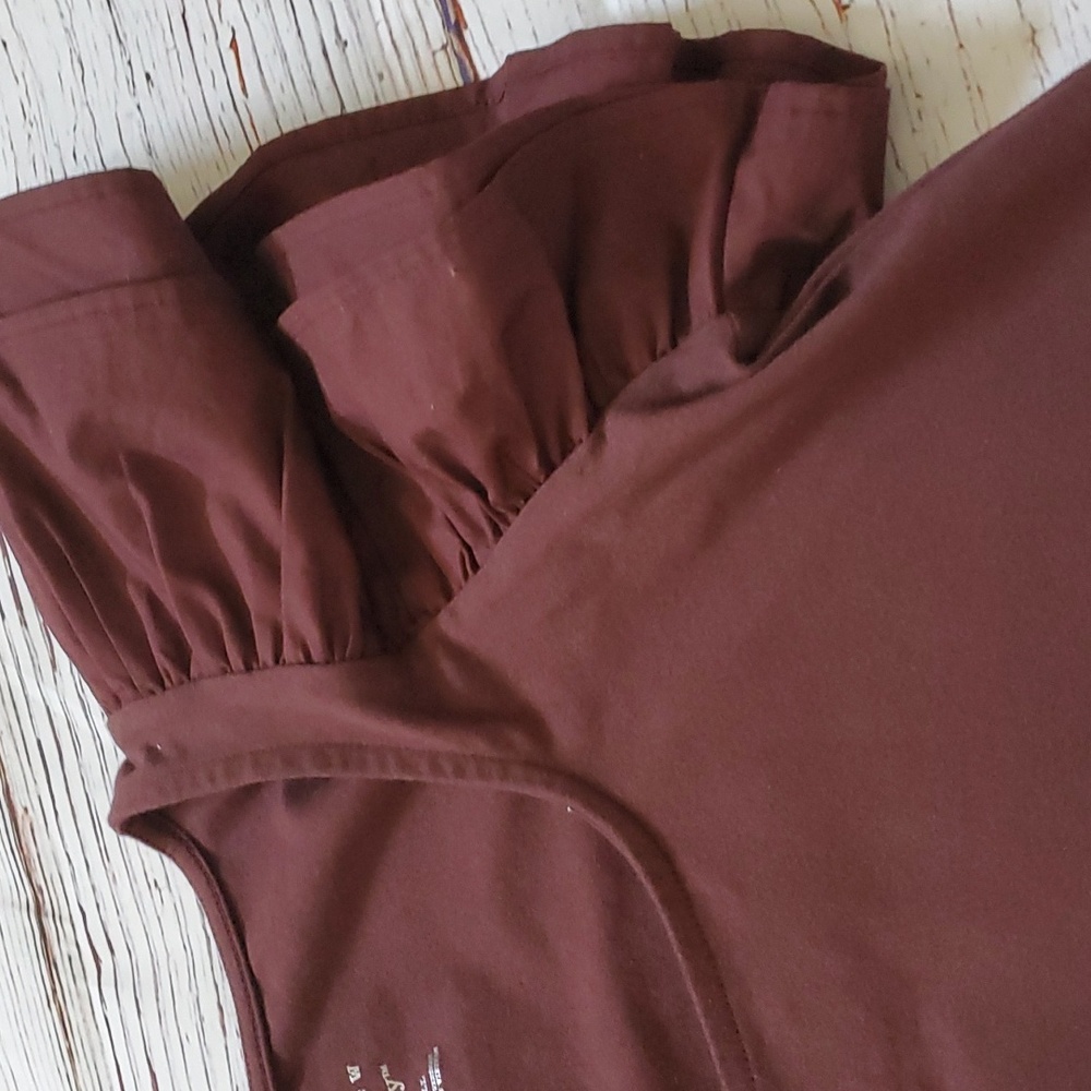 NWOT CUTE BROWN CROP TOP 🤎 - Picture 3 of 7